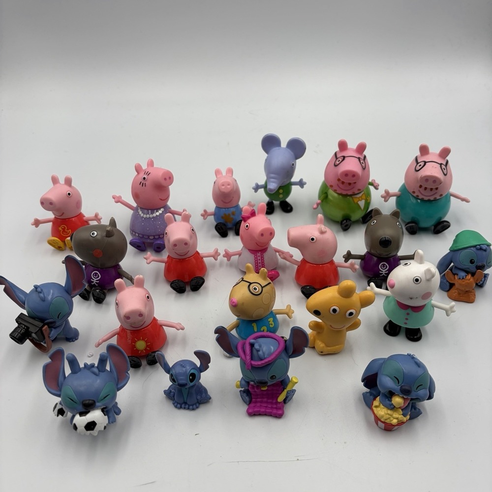 Peppa Pig & Friends Figure Lot of 21 Vacation Sports Stitch Doorables Mixed